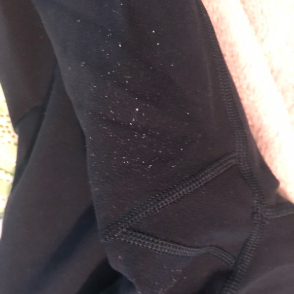 Mesh lululemon leggings in nocturnal teal - Picture 5 of 8